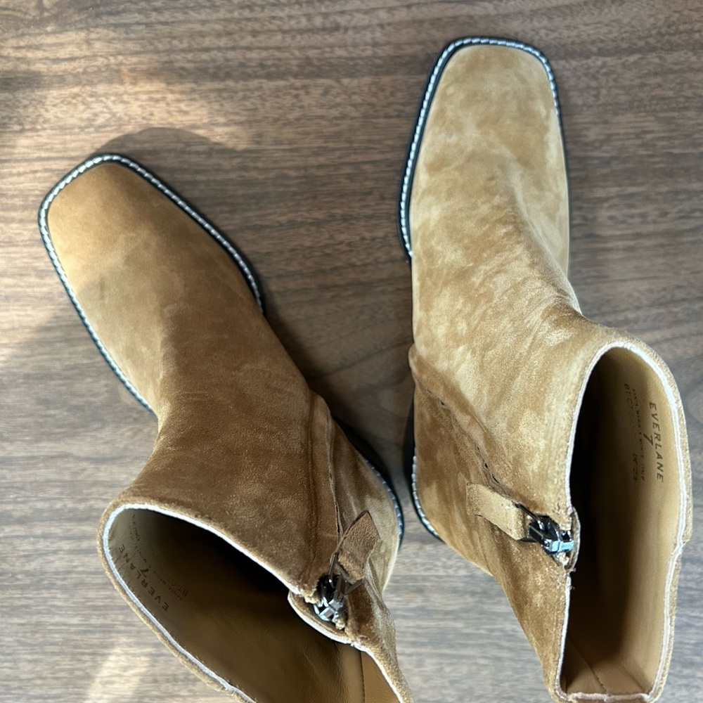 Everlane Suede Ankle City Boots in Tan Camel - Picture 2 of 6